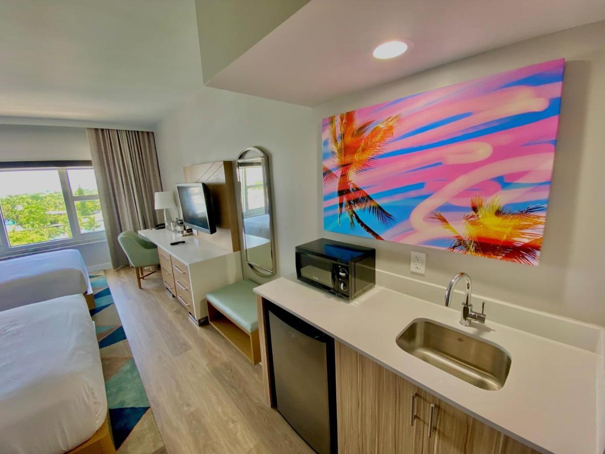 Radisson Resort マイアミビーチ エクステリア 写真