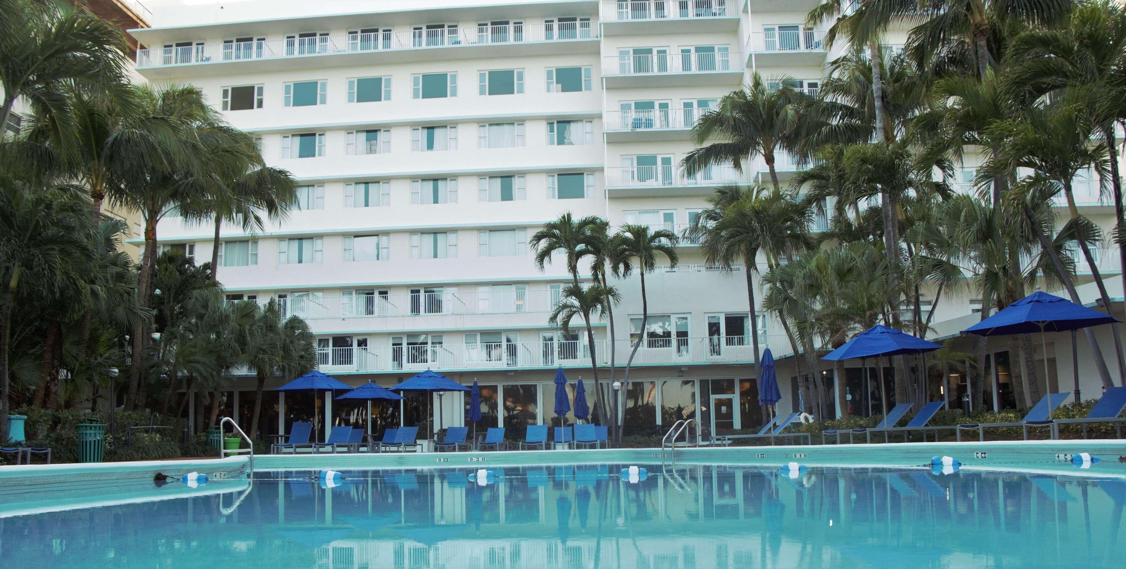 Radisson Resort マイアミビーチ エクステリア 写真