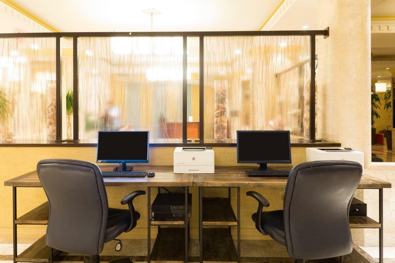 Radisson Resort マイアミビーチ エクステリア 写真